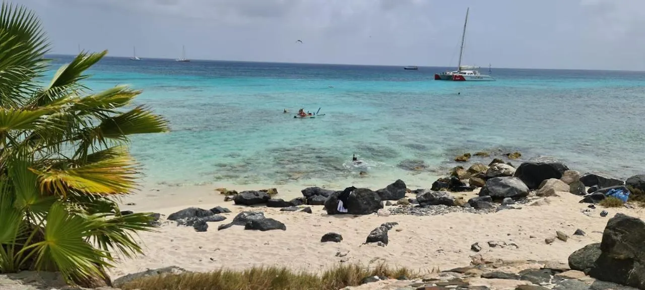 Aruba Harmony Hostel Oranjestad